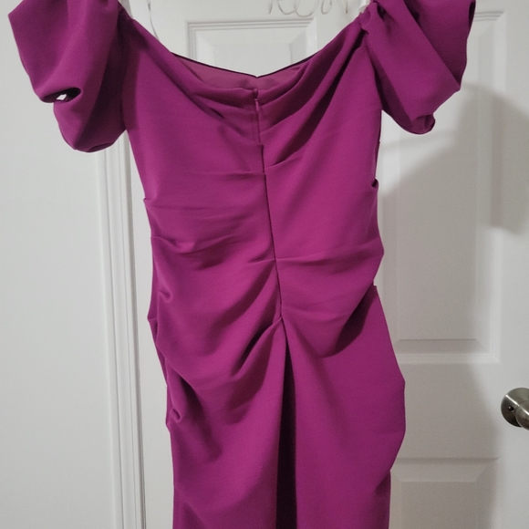 Beautiful party dress - Picture 2 of 4